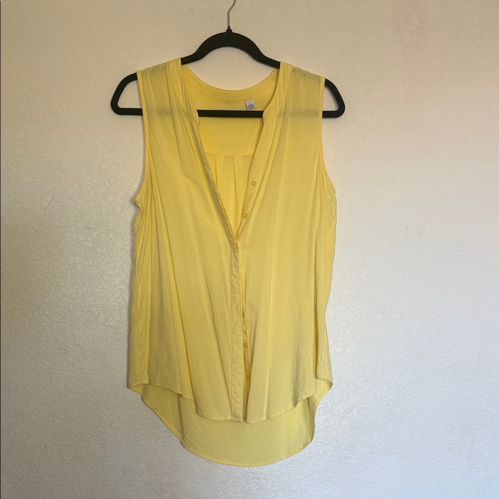 Indigo Lightweight Yellow Sleeveless Button-Front Blouse